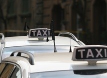 Taksówkarze i studenci zakorkują miasto