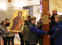 Przez dwa tygodnie krzyż i ikona - znaki ŚDM - pielgrzymują po diecezji płockiej