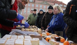 Dlaczego ciasto rośnie? Czy ta chemia jest szkodliwa?