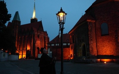 Zwiedź kościół pw. św. Krzyża we Wrocławiu i wesprzyj remont katedralnych organów