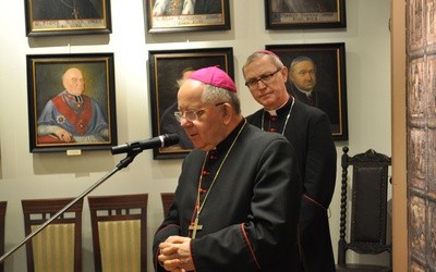 Bp Roman Marcinkowski przyjął życzenia imieninowe od bp. Piotra Libery i przedstawicieli duchowieństwa