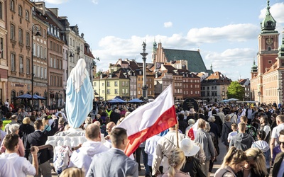 Procesja różańcowa w Warszawie