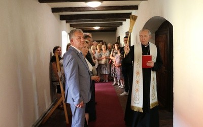 Biskupi u św. Antoniego w Ratowie