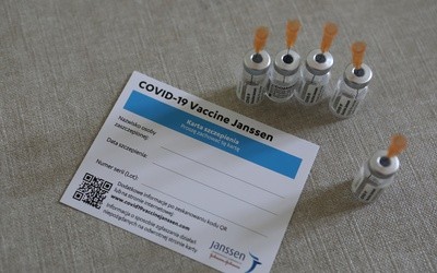 Niemcy: Wydano kilkadziesiąt milionów więcej certyfikatów szczepień niż dawek szczepionki