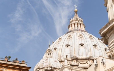 Watykan zaniepokojony łamaniem przez władze ChRL porozumienia w sprawie nominacji biskupów