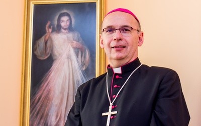 bp Janusz Ostrowski