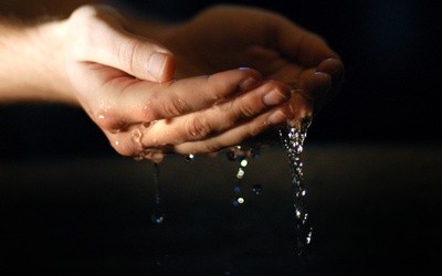USA: Ponad 30 tys. chrztów w Wigilię Paschalną