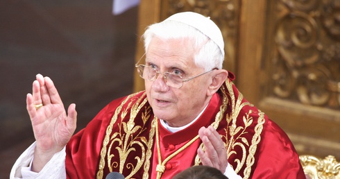 Rzecznik Watykanu: stan zdrowia Benedykta XVI pogorszył się w ostatnich godzinach