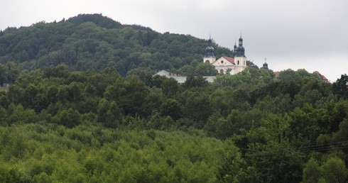 Powędruj szlakiem maryjnym