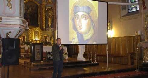 Mocne słowa świadectwa Lecha Dokowicza i obrazy, utkwiły w pamięci uczestników rekolekcji ewangelizacyjnych