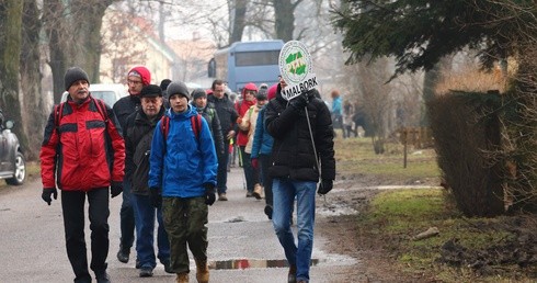 Przy powstańczej mogile