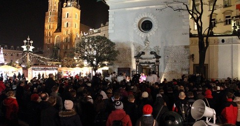 Kard. Dziwisz: niech "Szpital Domowy" trwa