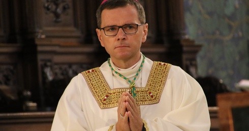 Bp Milewski: Jesteśmy pokoleniem JP II, a to do czegoś zobowiązuje