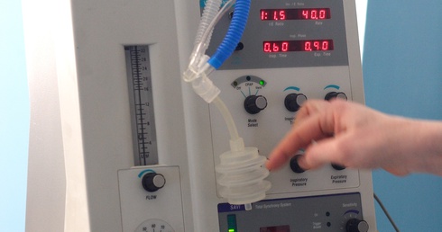 Warto włączyć się w akcję, aby ufundować tak potrzebne respiratory dla polskich szpitali.
