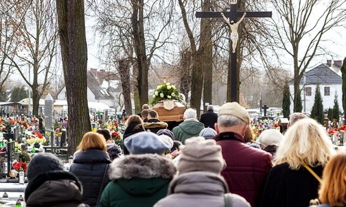 Pogrzeb dr Elżbiety Sujak. "Cierpliwie budowała cywilizację miłości"