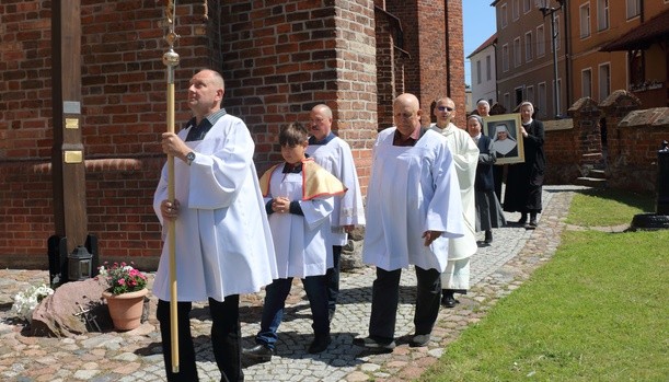 Wprowadzenie relikwii w Tolkmicku