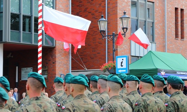 Biskup polowy Wiesław Lechowicz: otoczmy naszą modlitwą żołnierzy i ich dowódców