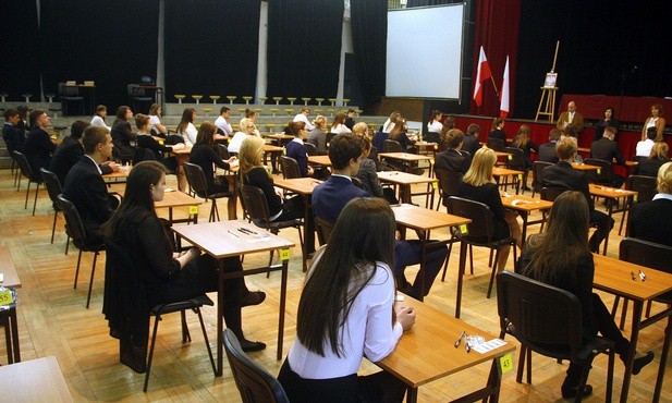 Czarnek: Egzaminy maturalne i ósmoklasisty w 2022 r. będą na podstawie wymagań egzaminacyjnych