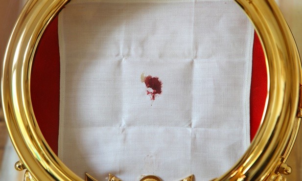 Zjawisko Eucharystyczne w Sokółce „wyblakło”? Kuria wyjaśnia