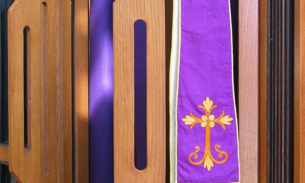 Stuła - symbol kapłaństwa