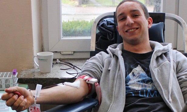 Metropolita katowicki apeluje o oddawanie krwi