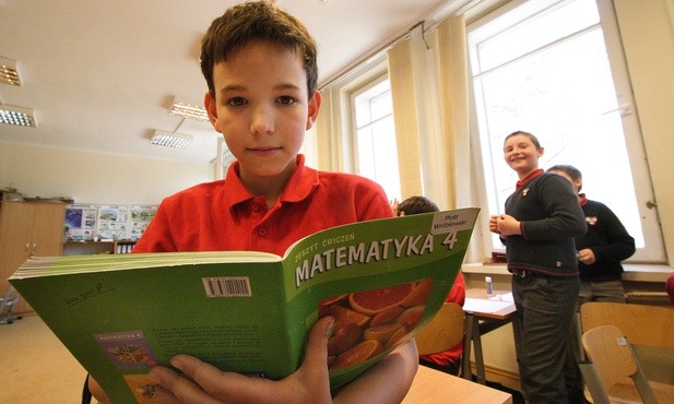 Sejm zgodził się na rządowy podręcznik