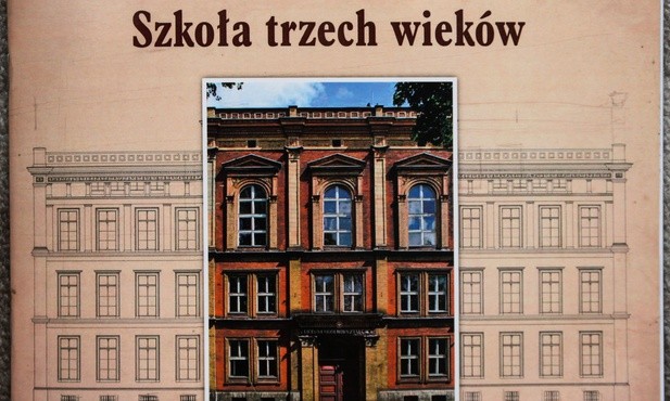 Książka na 140-lecie "Staszica"