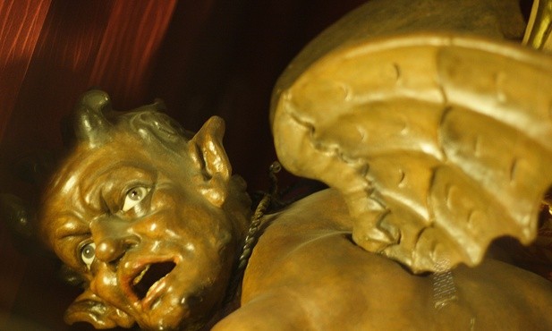 Figurka diabła