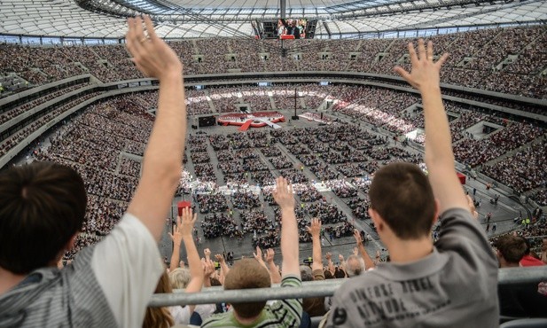 Ok. 40 tys. wiernych i 500 księży