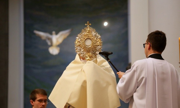 Archidiecezja Katowicka. Bp Marek Szkudło zaprasza na Uroczystość Bożego Ciała