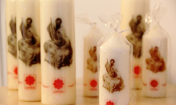 Świece. W sam raz do wigilijnego stołu