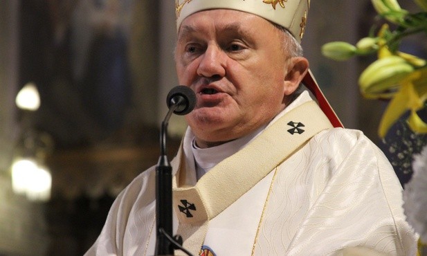 Kard. Nycz:  Franciszek stawia młodym wyzwania
