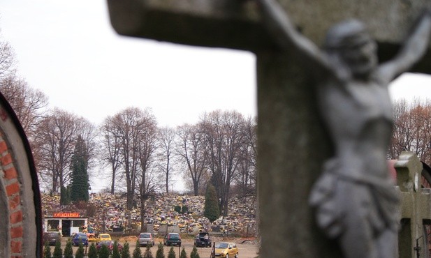 W Godzinie Miłosierdzia siostry zginęły w tragicznym wypadku. Teraz, również w Godzinie Miłosierdzia, odbędą się ich uroczystości pogrzebowe w Płocku