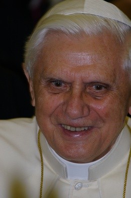 Benedykt XVI obchodzi jutro 87. urodziny