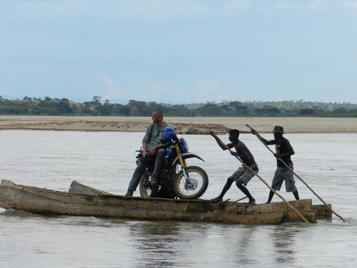 Łodź - najlepszy na Madagaskarze środek transportu