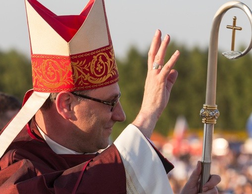 Prymas Polski: Dziś dajemy świadectwo o Bogu, który nigdy nas nie opuszcza