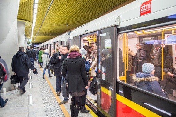 Śmiertelny wypadek w warszawskim metrze