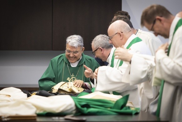 W zielonym stroju liturgicznym