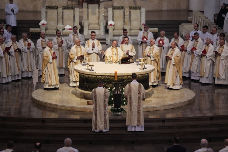 Msza Krzyżma Świętego w katedrze cz. 2