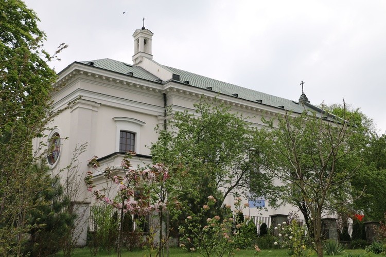 Kościół parafialny w Opinogórze.