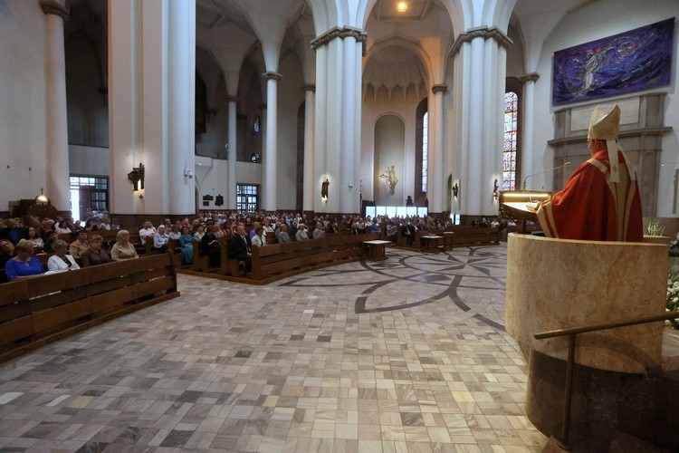 Jubileusz katechetów i nauczycieli w katedrze cz. 2