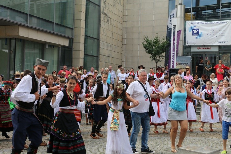 Płock. Vistula Folk Festival - zakończenie