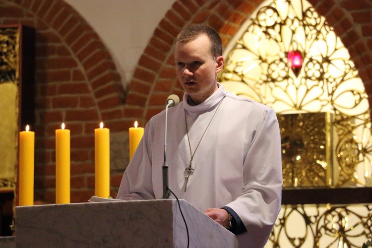 Święcenia kapłańskie ks. Damiana Winiarza