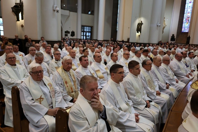 Msza św. w intencji abp. Damiana Zimonia cz.2