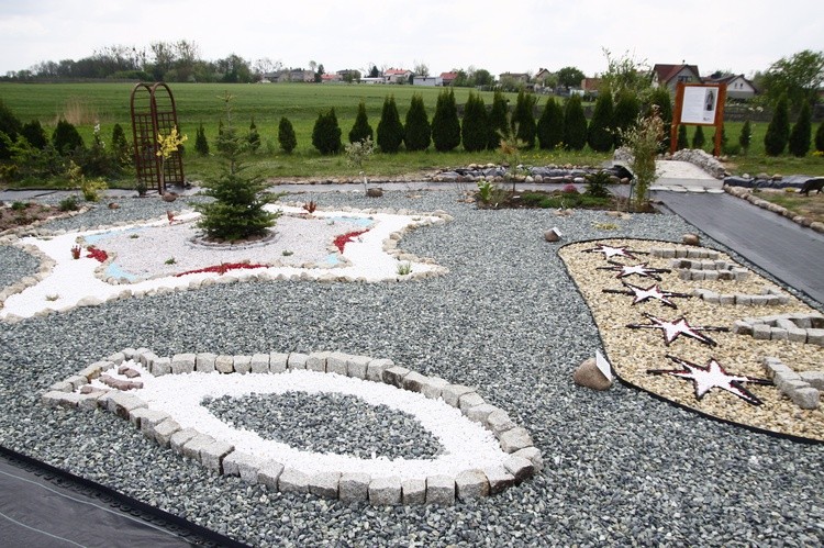 Ogród św. Jana Nepomucena w Lisowicach