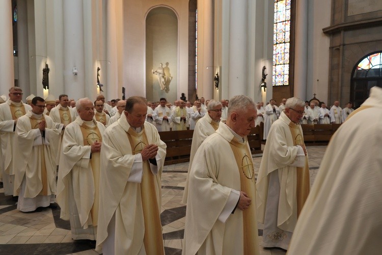 Msza Krzyżma Świętego w katedrze cz. 2