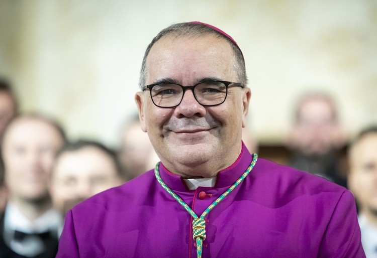 abp Antonio Guido Filipazzi .