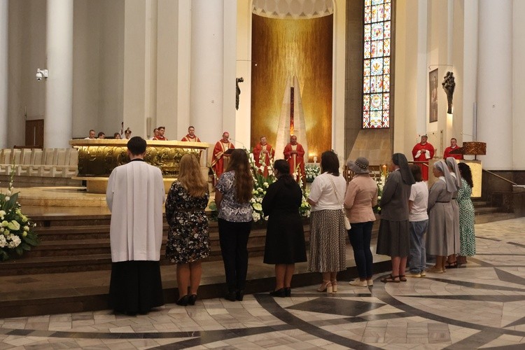 Jubileusz katechetów i nauczycieli w katedrze cz. 2