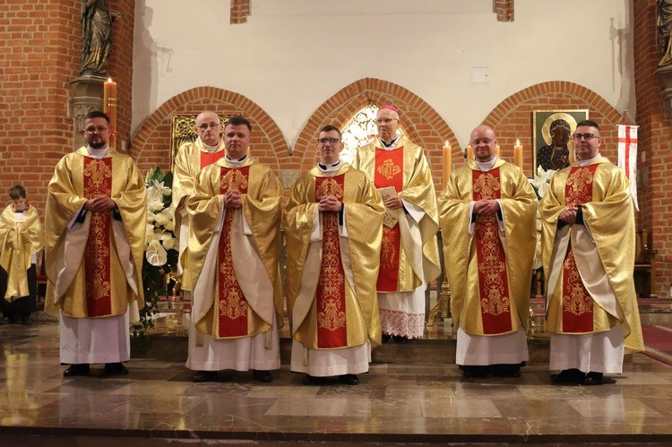 Święcenia kapłańskie cz. 2