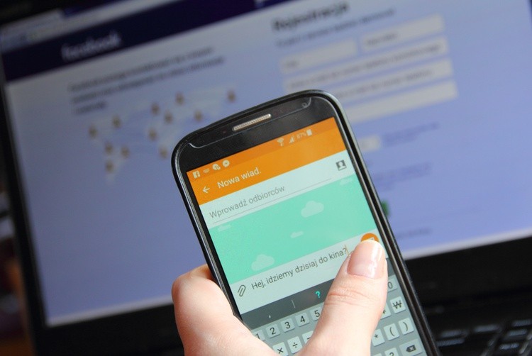 Ekspert ds. bezpieczeństwa: W sieci nie możemy być leniwi i wierzyć we wszystko, co widzimy